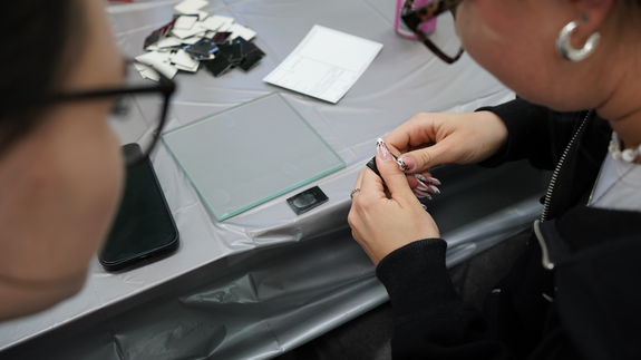 Studentka podczas zajęć prowadzonych przez Koło Naukowe Prawa Karnego i Kryminologii.